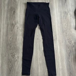 •Lululemon Low Rise Navy Blue Wunder Under Leggings•